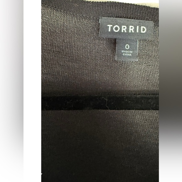 Like New! Torrid Tissue Weight Cardigan, Size 0 (L/12), Black - Picture 6 of 8